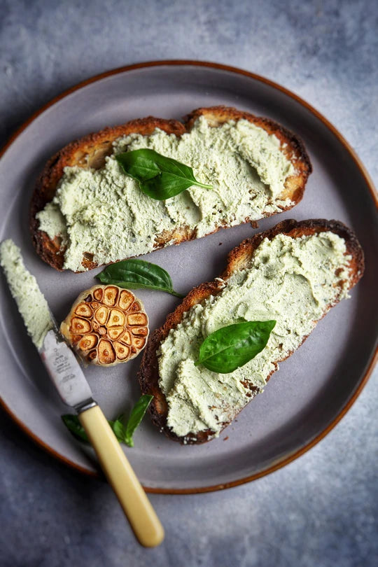 Fresh Cheese - Roasted Garlic & Herbs